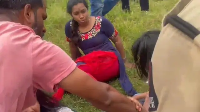 భారత్-ఆస్ట్రేలియా టీ20 మ్యాచ్ టికెట్ల కోసం జింఖానా మైదానం వద్ద జరిగిన తొక్కిసలాటలో కొందరు స్పృహ తప్పిపడిపోయారు