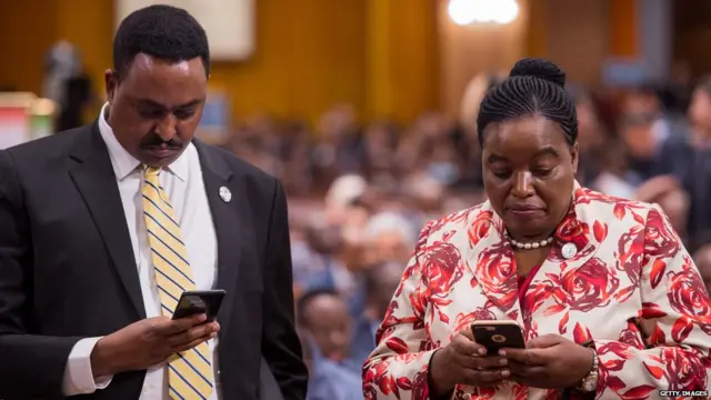 WhatsApp group chatt