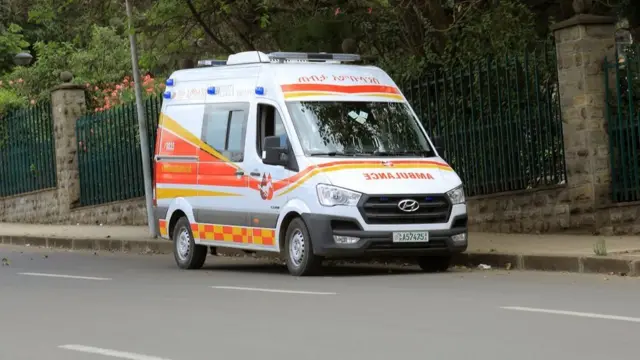 Konkolaataa Xibbtaa Ambulaans