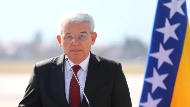 बोस्निया और हर्ज़ेगोविना के राष्ट्रपति परिषद के बोस्नियाई सदस्य सेफ़िक ज़ाफ़ेरोविच