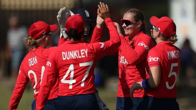 इंग्लैंड की महिला क्रिकेट टीम