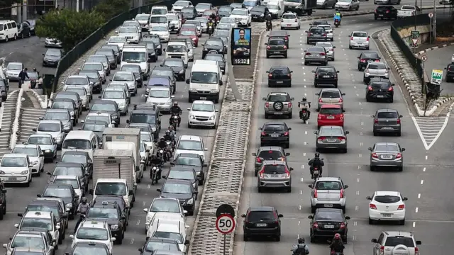 Trânsito pesadojogo on line cefSão Paulo