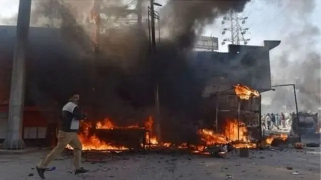 சீதாராம் யெச்சூரி, யோகேந்திர யாதவ்: டெல்லி கலவரத்தை தூண்டியதாக துணை குற்றப்பத்திரிகை தாக்கல்