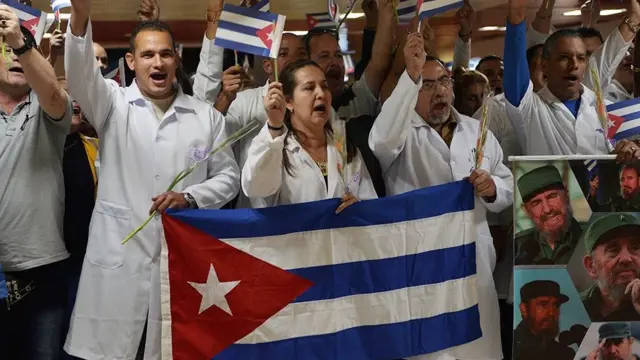 கொரோனா வைரஸ் : கியூபா மருத்துவர்கள் எத்தனை நாடுகளில் பணியாற்றுகிறார்கள் தெரியுமா?