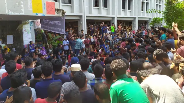 বঙ্গবন্ধু শেখ মুজিবুর রহমান বিজ্ঞান ও প্রযুক্তি বিশ্ববিদ্যালয়ে শিক্ষার্থীদের আন্দোলন চলছে গত কয়েকদিন ধরে।