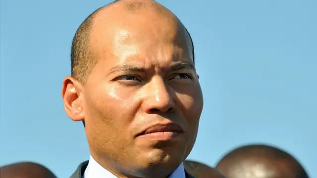 Seul Karim Wade pouvait porter la candidature du PDS, de l'avis d'Abdoulaye Wade, selon certains observateurs.