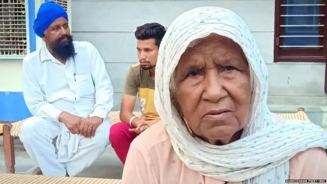 ਲਾਲ ਸਿੰਘ, ਭਜਨ ਕੌਰ