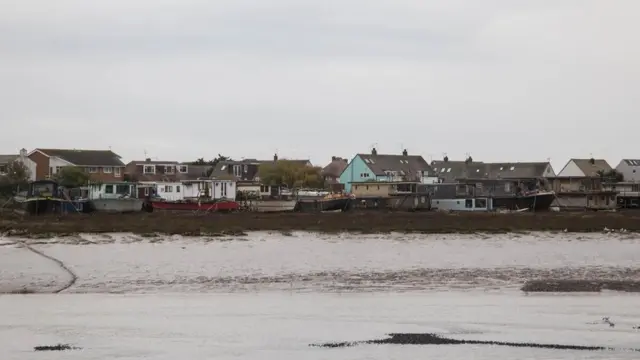 河口的宁静水域