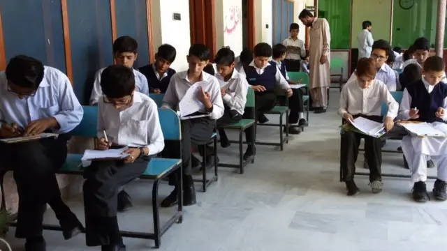 پاکستانی سکول