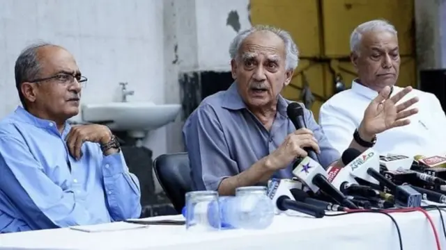 प्रशांत भूषण, अरुण शौरी और यशवंत सिन्हा