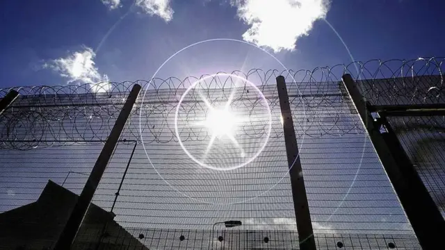 هناك أنواع عدة للأمان، والآن هناك نوع جديد يجب أن نوليه اهتماما، وهو الأمان المعرفي