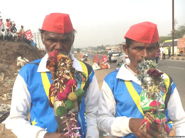 రైతుల పాదయాత్ర