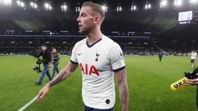 Toby Alderweireld na son sanin kociyan Tottenham na gaba kafin ya yanke shawara ko zai bar kungiyar
