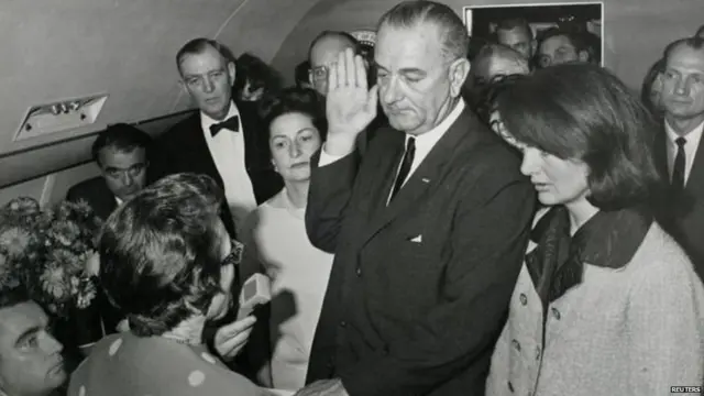 जॉन एफ केनेडी