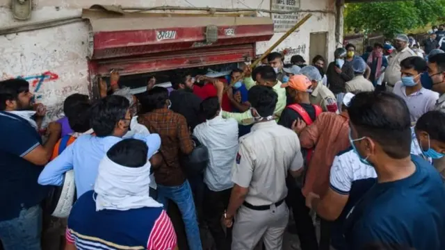 దిల్లీ వైన్ షాప్