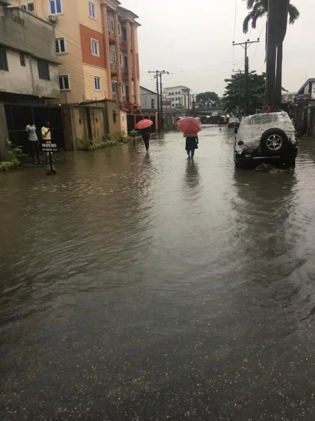 Òjò àrọ̀ọ̀rọ̀dá l'Eko