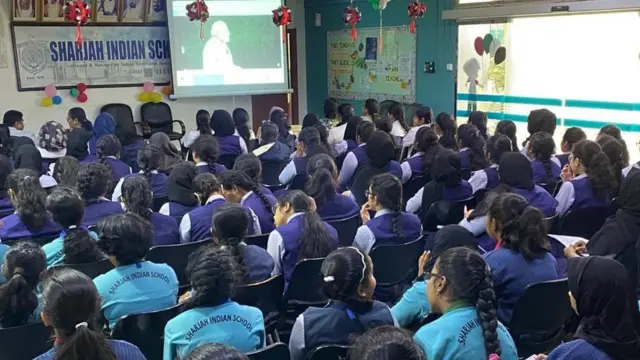 பள்ளிமாணவர்களிடம் பிரதமர் உரை