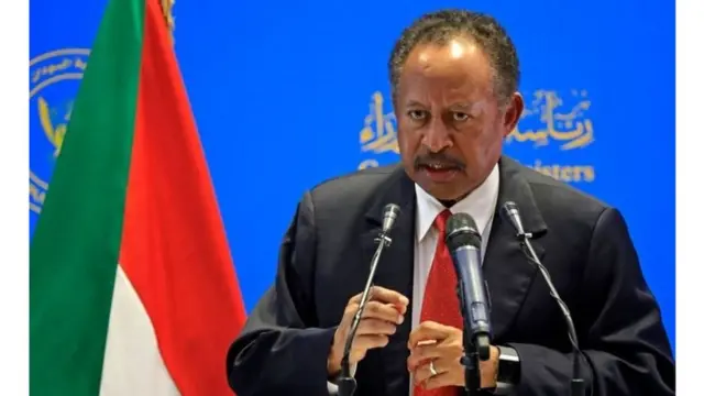 Firaminista Abdalla Hamdouk da aƙalla ministoci huɗu na cikin waɗanda sojoji da ba a tantance ba suka kama