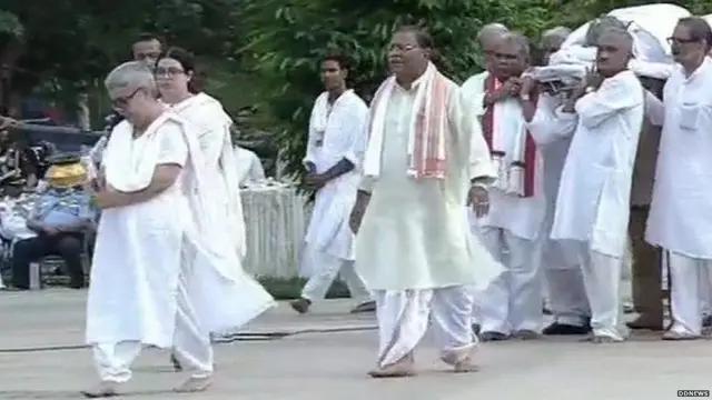 પ્રતીકાત્મક તસવીર