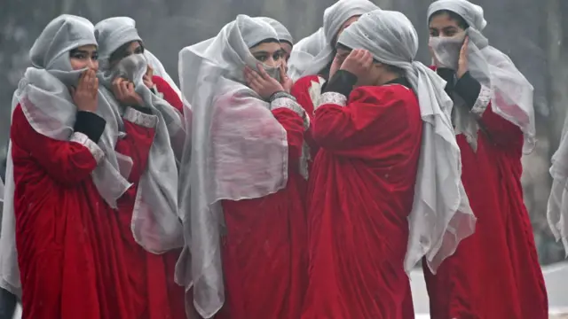 பெண்கள்