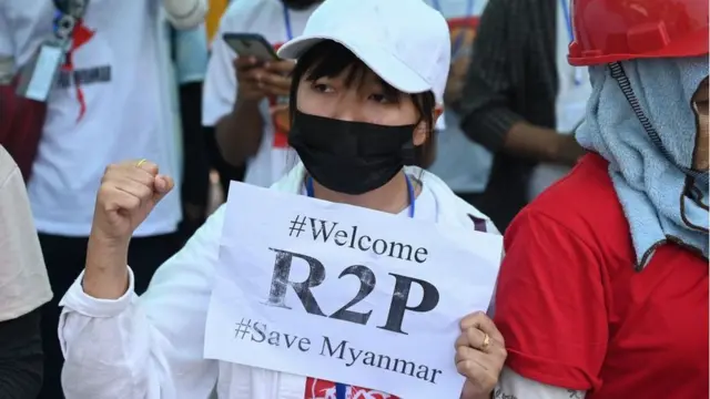 အမျိုးသားညီညွတ်ရေးအစိုးရကာကွယ်ရေး၀န်ကြီးနဲ့အင်တာဗျူး