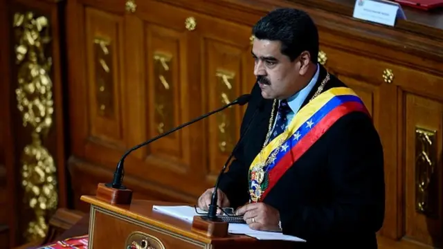 نیکلاس مادورو به رغم موج مخالفت‌های داخلی و خارجی در حضور نمایندگان مجلس موسسان سوگند یاد کرد