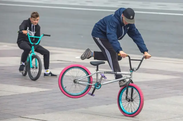 Перші ластівки