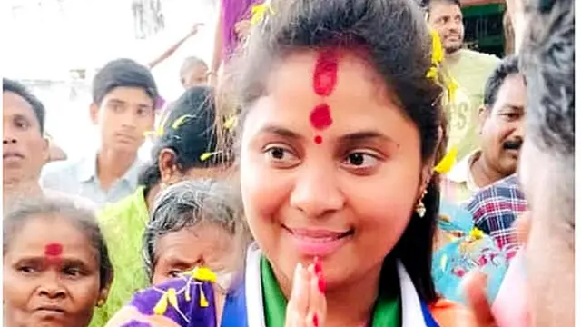 పాముల పుష్పశ్రీవాణి