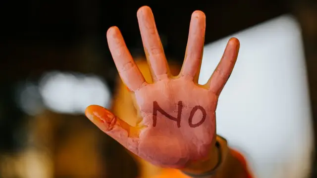 காதல் போன்ற உறவுகளில் பெண்கள் மீது தொடரும் ஆணாதிக்க பாலின வன்முறைகளின் பிண்ணனி