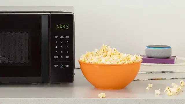 சொல்வதை கேட்டு சமைக்கும் மைக்ரோவேவ் - எப்படி செயல்படுகிறது?