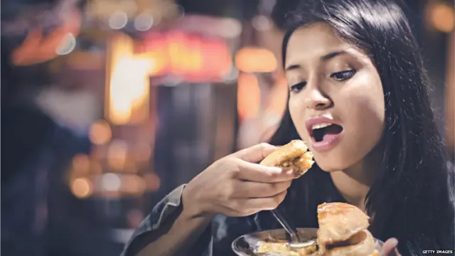 ਔਨਲਾਈਨ ਖਾਣਾ