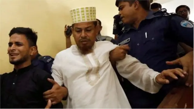 ప్రధానోపాధ్యాయుడు సిరాజ్ ఉద్దౌలా