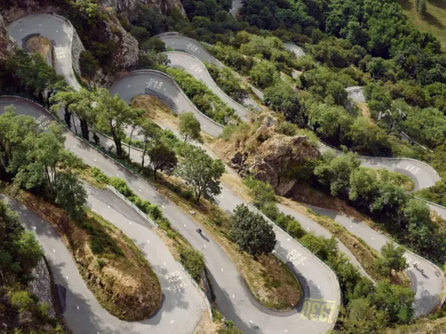 Lacets de Montvernier