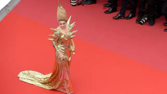 एलिना लेनीना