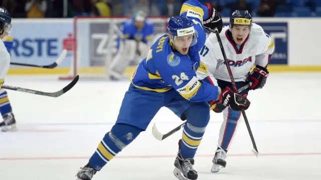 Матч Чемпіонату світу-2017 з хокею у Дивізіоні I між збірними України та Південної Кореї, який завершився поразкою українців