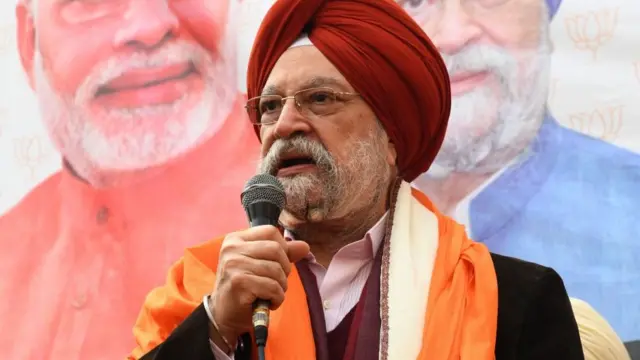 ভারতের পেট্রোলিয়াম মন্ত্রী হরদীপ সিং পুরী পার্লামেন্টেও জানিয়েছিলেন রাশিয়ার সঙ্গে তার কথা চলছে