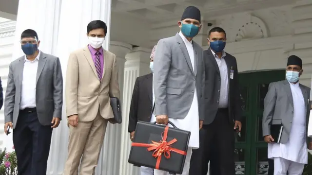 अर्थमन्त्री विष्णु पौडेल