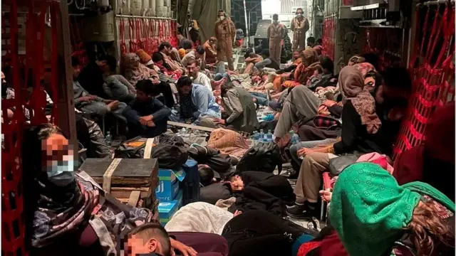 Kawo yanzu an kwashe sama da mutun 110,000 da suka haɗa da Afghanistawa da kuma ƴan ƙasashen waje a cikin mako biyu.