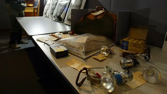 Equipos incautados a los "ladrones" de Watergate.