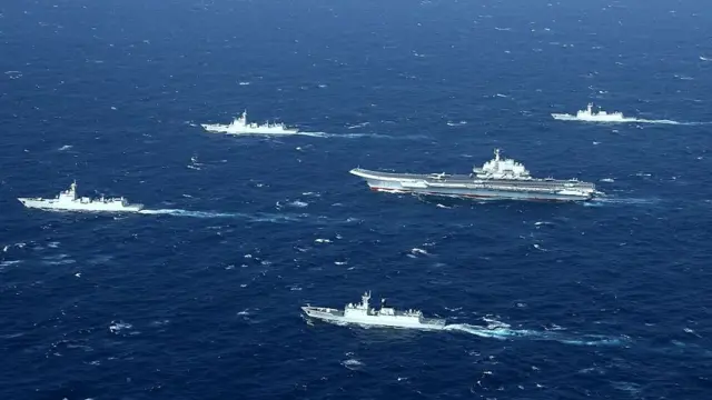 北京認為,南海是其領海的重要組成部分(圖為中國海軍編隊2017年1月2日航拍資料照片)。