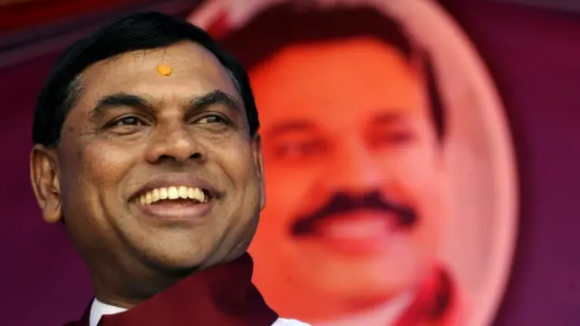 නායකයා පක්ෂය විනාශ කරනවා - බැසිල් රාජපක්ෂ