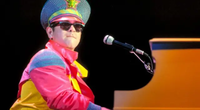 Елтон Џон је један од многих музичара који је одао пошту Ленону у песми, у својој нумери из 1982. године „Empty Garden (Hey Hey Johnny)"