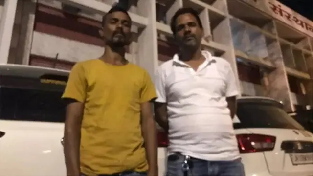 મુદસ્સિરના પિતા અને કાકા