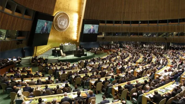 Plateia da Assembleia Geral da ONU durante discursoslot heroesBolsonaro