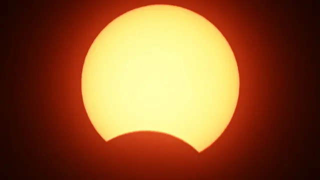 পাকিস্তানে সূর্যগ্রহণের সময় দেখা যায় এরকম দৃশ্য