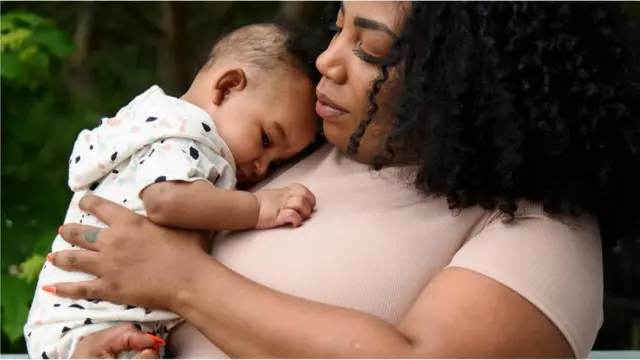 Körpə və baxıcısı