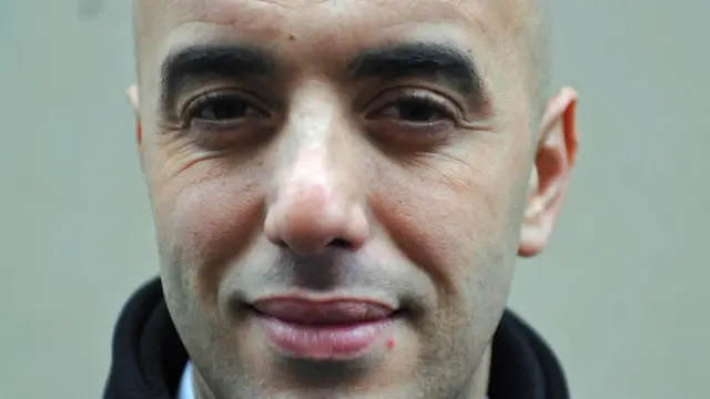 黑幫頭目雷杜安·法伊德，是好萊塢電影迷。他最喜歡看的，是犯罪驚悚片。