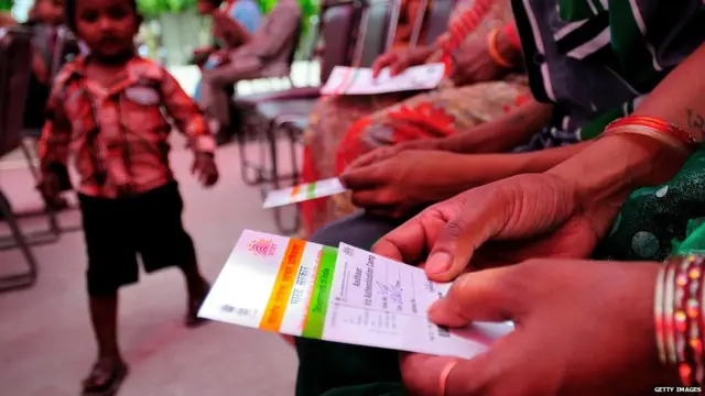 ਆਧਾਰ, ਸੁਪਰੀਮ ਕੋਰਟ