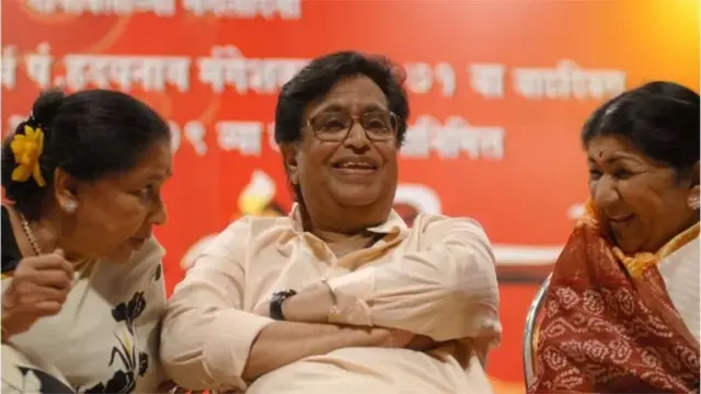 આશા ભોંસલે અને લતા મંગેશકર