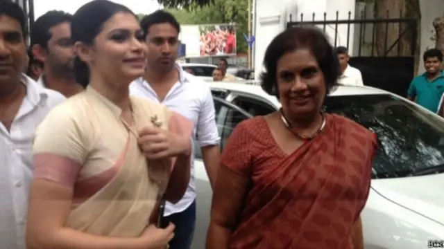 හිරුණිකා හිටපු ජනපතිනි චන්ද්රිකා සමග